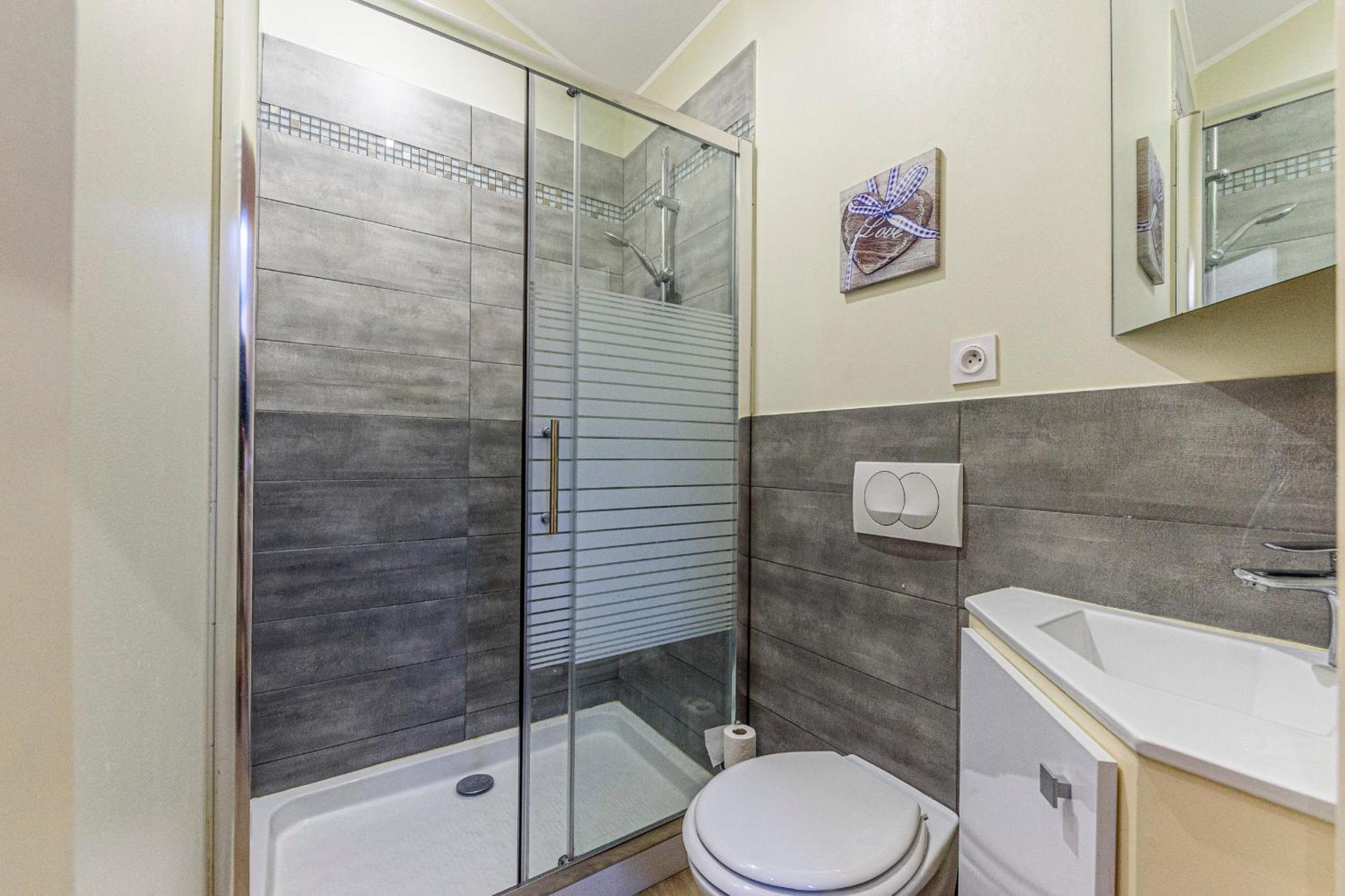 Loft, Studio And Love Rooms Apartment *