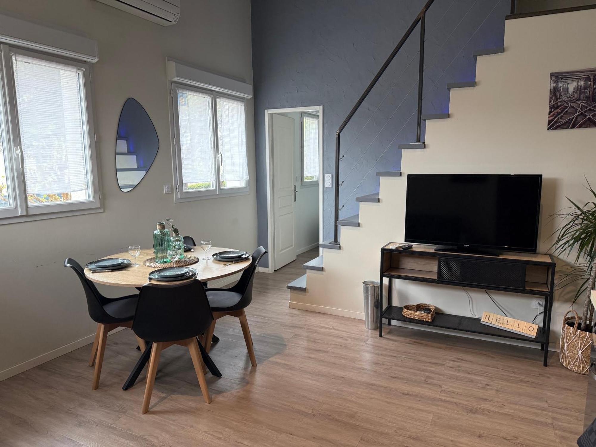Apartment Loft, Studio And Love Rooms Bourg-Saint-Christophe